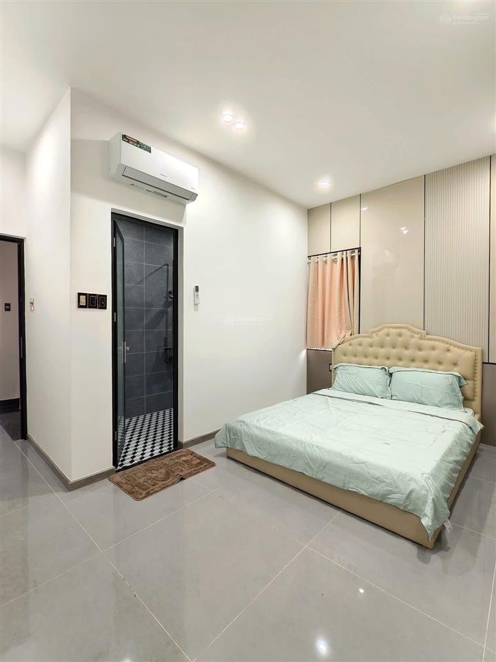 Bán nhà gần chợ phạm văn hai, p5, tân bình, 52m2/ giá chỉ 2tỷ650, sổ riêng, hẻm ô tô.