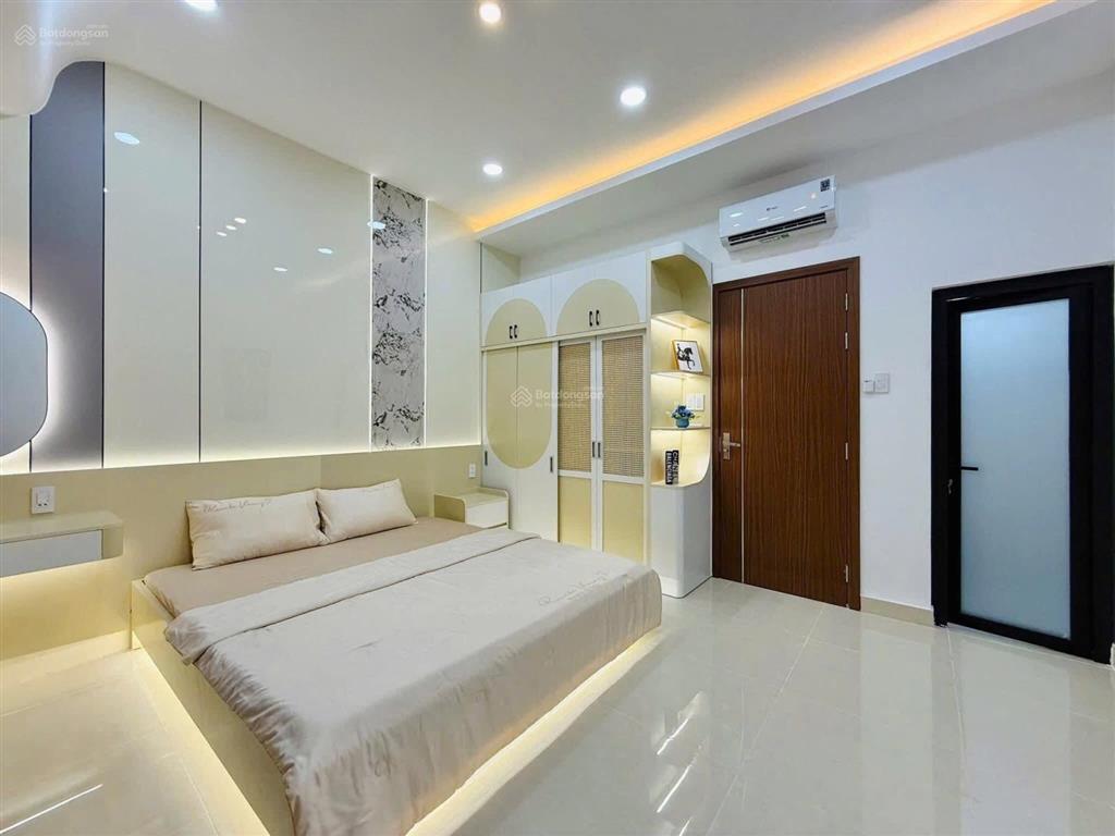 Chủ ngộp bán gấp nhà, hồ bá kiện, p15, q10, diện tích 60,1m2/4tỷ8, hẻm ô tô, đã có sổ