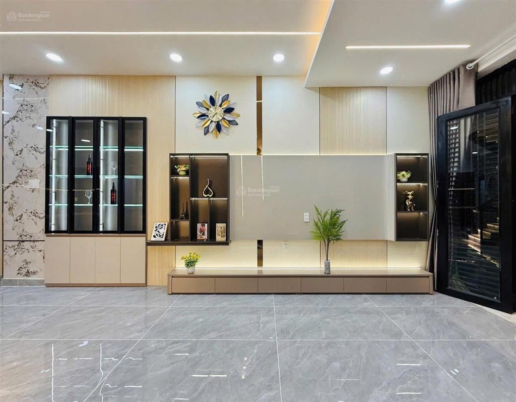 Chủ ngộp bán gấp nhà, hồ bá kiện, p15, q10, diện tích 60,1m2/4tỷ8, hẻm ô tô, đã có sổ