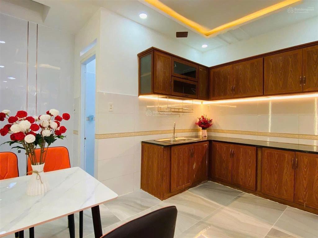 Chính chủ bán gấp nhà, nguyên hồng, p1, bình thạnh, 59m2/ 2tỷ8, sổ riêng, 3pn.