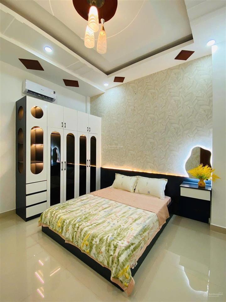Chính chủ bán gấp nhà, nguyên hồng, p1, bình thạnh, 59m2/ 2tỷ8, sổ riêng, 3pn.