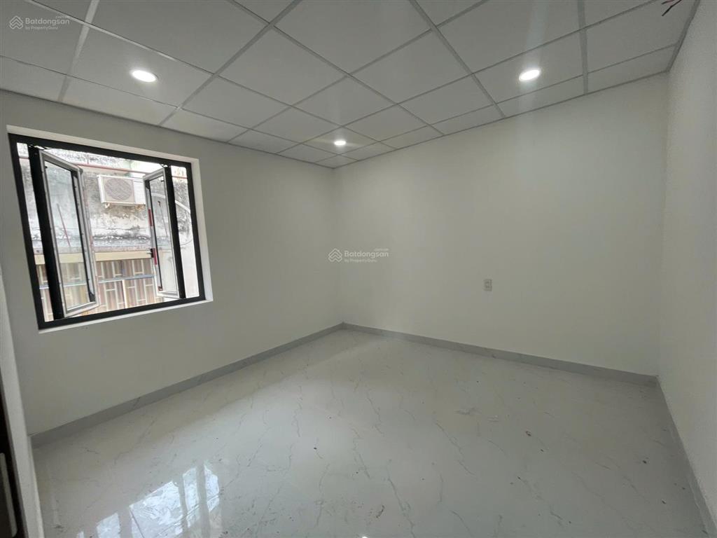 Cần bán nhà mới xây, view công viên, đường mt 20m, thuận tiện kinh doanh, cho thuê văn phòng