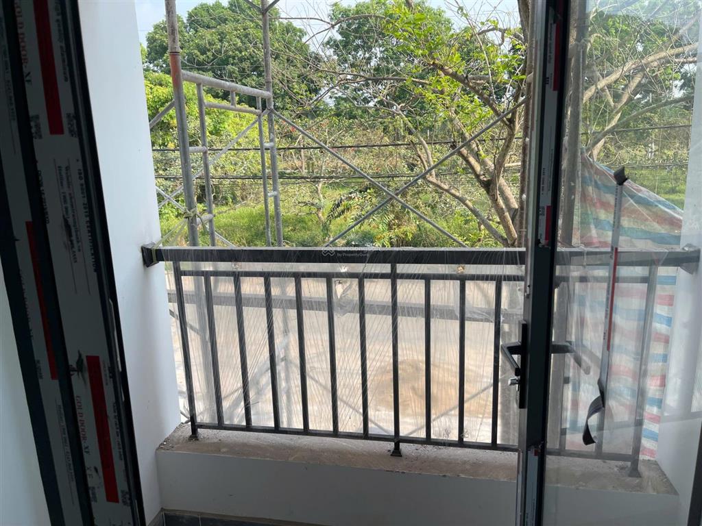 Cần bán nhà mới xây, view công viên, đường mt 20m, thuận tiện kinh doanh, cho thuê văn phòng