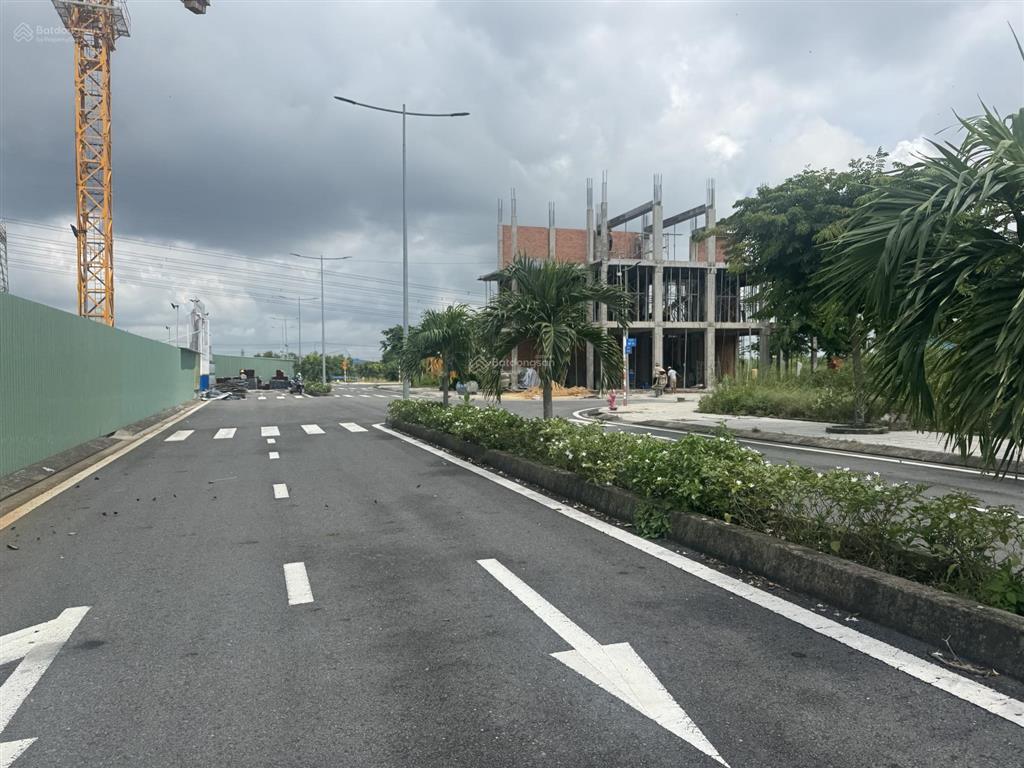 Bán nền 90m2 nhà phố shophouse kdc dragonpearl gần kcn hải sơn 19tr8/m2 shr đức hòa tt hành chính