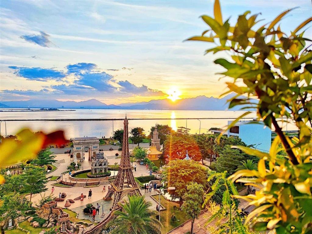 Quản lý & cho thuê căn hộ golden bay, 1 phòng ngủ, hồ bơi vô cực, view biển,  0905 840 ***