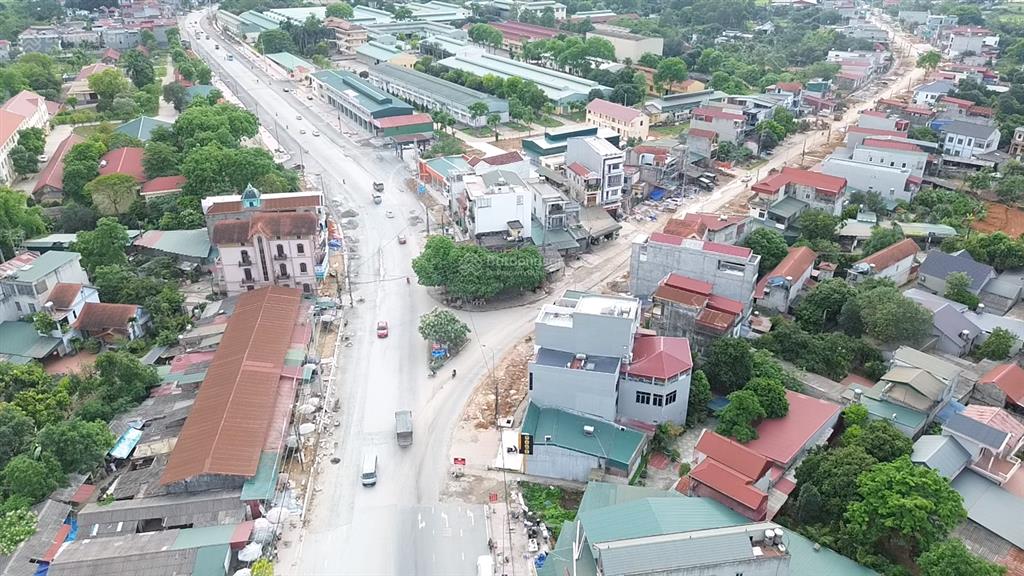 Cc bán 600m, 500m2 thổ cư odt phường tùng thiện. giá 10,8tr/m2, cách vành đai 5 chỉ 100m