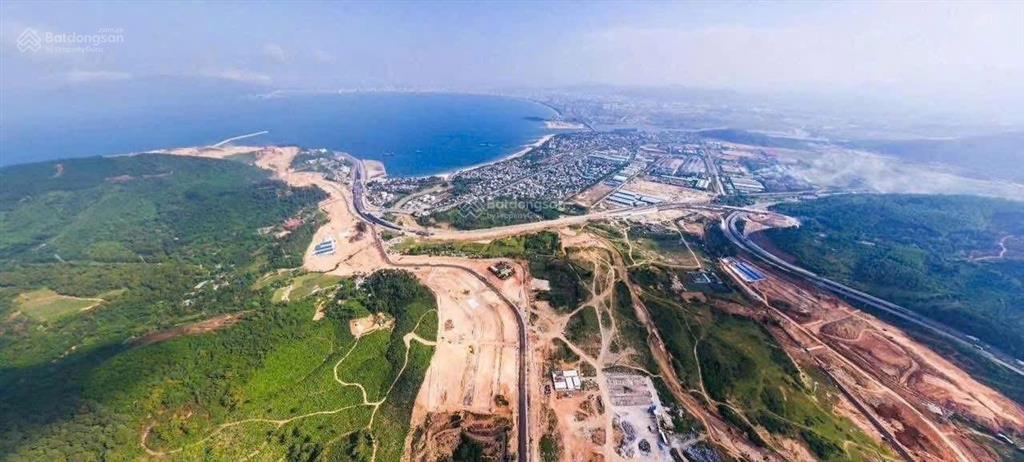 Trực tiếp cđt mở bán bt,liền kề shopehouse mặt biển,view suối vin làng vânvinhomes hải vân bay.