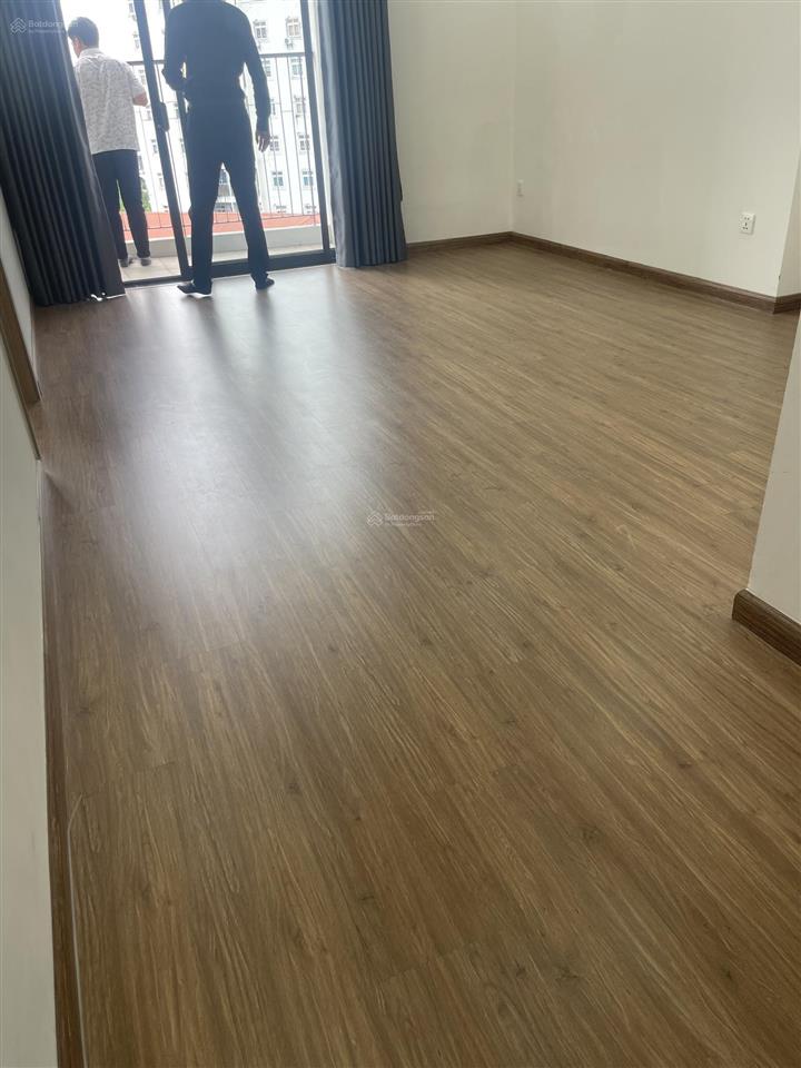 Chính chủ bán lỗ căn 3pn dt 85m² tầng trung toà l1 le grand jardin sài đồng, có slot ô tô, full đồ