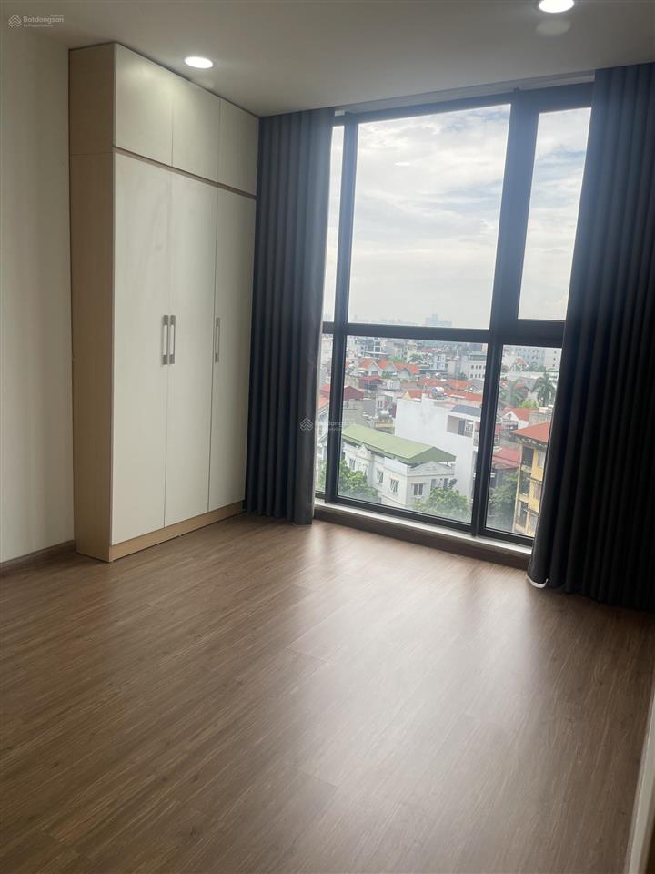 Chính chủ bán lỗ căn 3pn dt 85m² tầng trung toà l1 le grand jardin sài đồng, có slot ô tô, full đồ