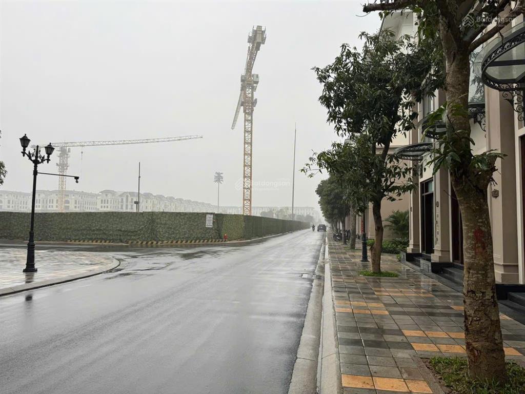 Thời đại 17 chủ nhà giảm thêm 2 tỷ cho khách mua thiện chí