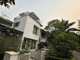 Bán biệt thự vườn mai ecopark, 55 tỷ, 324m2, giá cực chất được cđt tặng thêm 45m2 duy nhất căn này