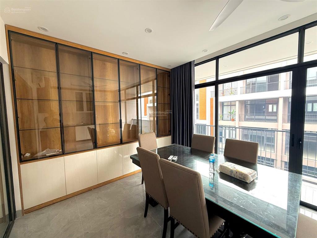 Bán 78m² vịnh thiên đường hoàn thiện 5 tầng có thang máy mặt tiền 6,2m²