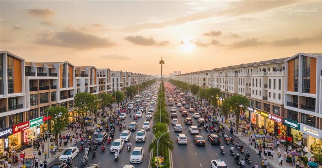 Hơn 13 tỷ cho một căn shophouse đại lộ bốn mùa vin 3