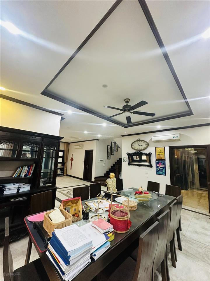 Bán gấp biệt thự đơn lập vườn mai ecopark 324m2, mặt tiền 18m