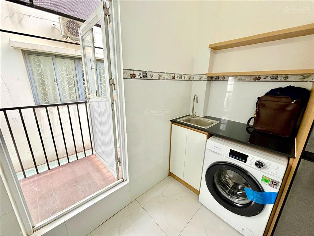 Căn hộ ban công, máy giặt riêng, thang máy gần văn lang, đại học luật, phạm văn đồng, bình lợi