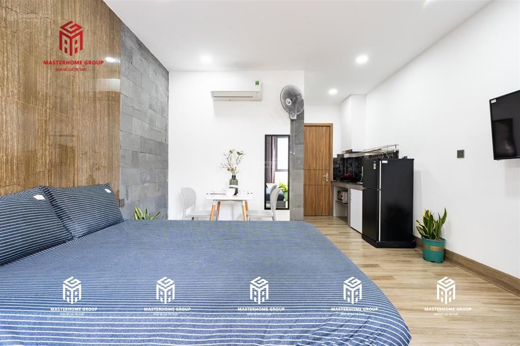Căn hộ ban công full nội thất gần nguyễn gia trí, pearl plaza, landmark, hutech, ftu, uef, uth