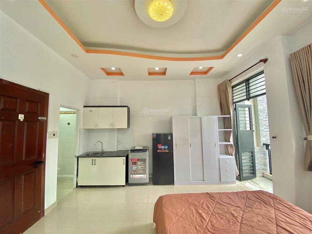 Căn hộ ban công, máy giặt riêng, bếp xa giường, thang máy gần phan xích long, phú nhuận