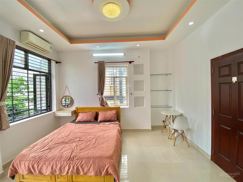Căn hộ ban công, máy giặt riêng, bếp xa giường, thang máy gần phan xích long, phú nhuận