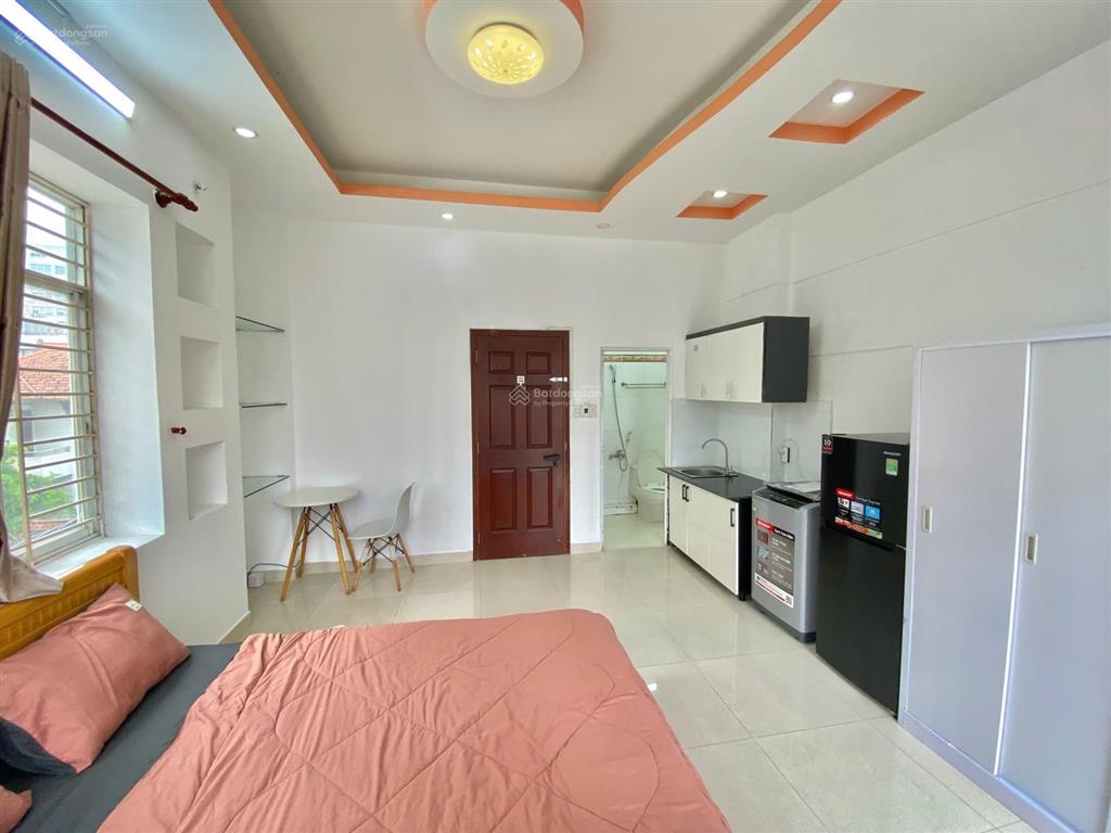 Căn hộ ban công, máy giặt riêng, bếp xa giường, thang máy gần phan xích long, phú nhuận