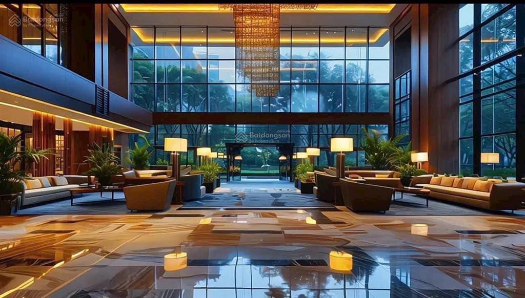 Chỉ hơn 2 tỷ sở hữu ngay căn góc 2pn 72m2 tại vinhomes cổ loa toà sát hồ full nội thất