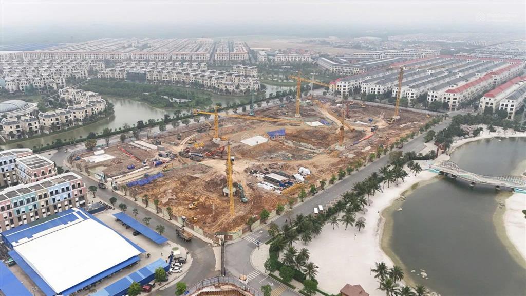 Cực rẻ 3.1 tỷ cho căn 2 phòng ngủ  2 vs  2 ban công sáng tại vinhomes ocean park