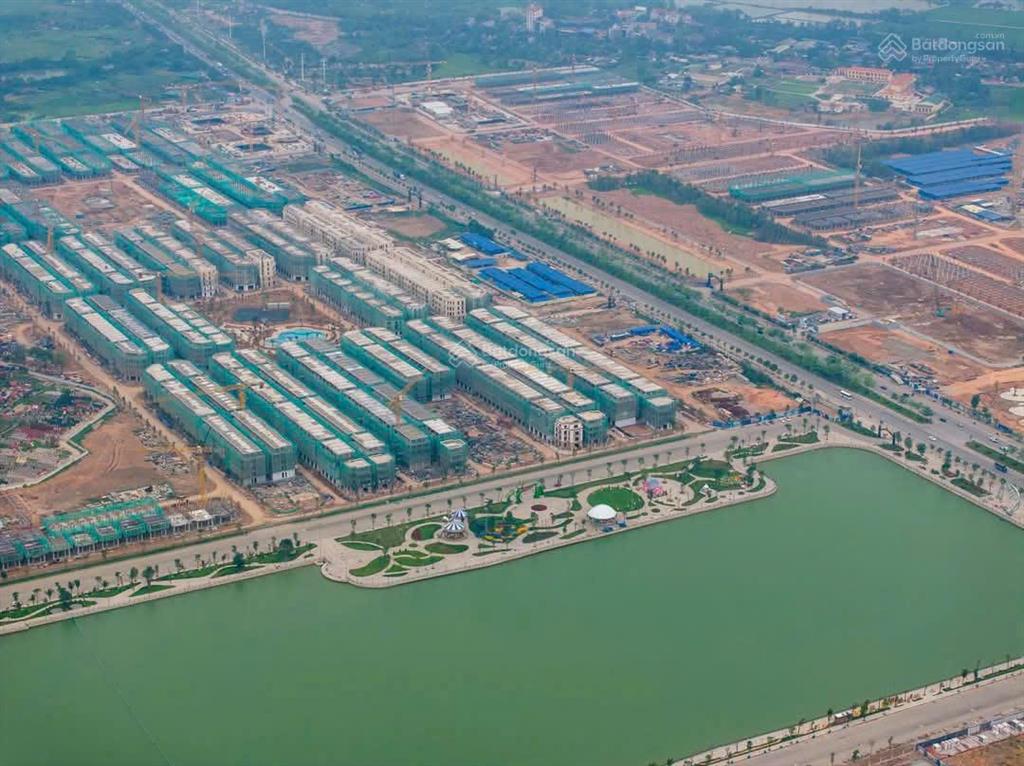 Cần tiền bán gấp 7.9 tỷ/ căn 3 phòng ngủ 90m view sông hồng tại vin cổ loa, giá cạnh tranh thị trường