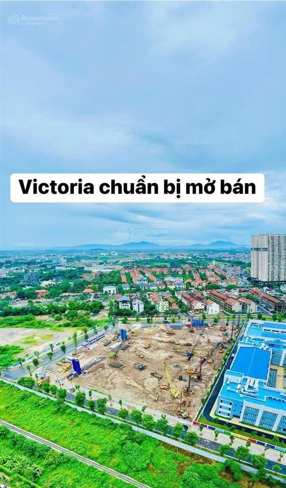Cắt lãi cực sâu bán nhanh căn 3 phòng ngủ view bể bơi giá 5.3 tỷ tại victory  vinhomes smart city