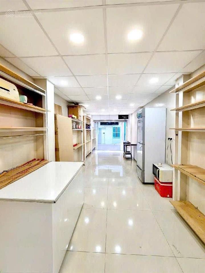 Bán nhà 172/26 đường đặng văn ngữ, phường 13, phú nhuận , 50m2, xe hơi tránh nhau , giá 8,5 tỷ tl