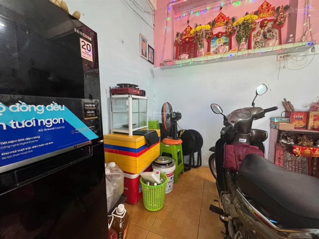 Mặt tiền tô ngọc vân chủ gấp bán giảm 3 tỷ  dt 74m² công nhận 60m²  giá 12 tỷ  sát chợ thủ đức