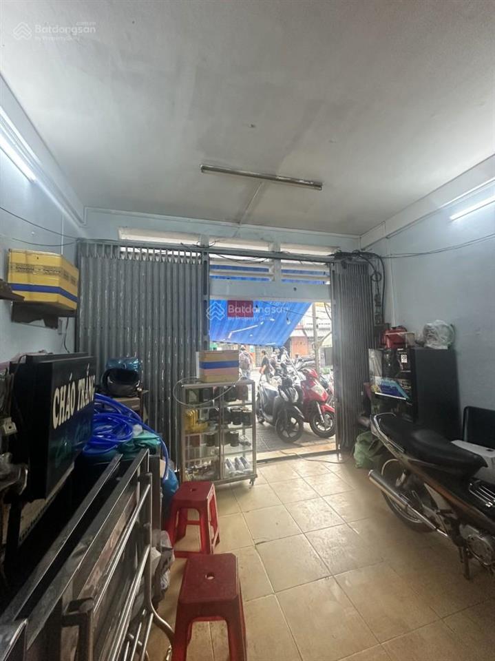 Mặt tiền tô ngọc vân chủ gấp bán giảm 3 tỷ  dt 74m² công nhận 60m²  giá 12 tỷ  sát chợ thủ đức