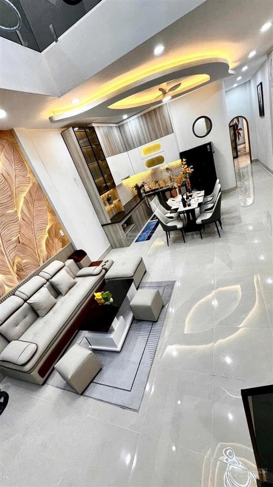 Diện tích khủng 81m2  hẻm 6 mét tại p6 gò vấp  4pn 4wc sân thượng  chỉ 6.789 tỷ thương lượng