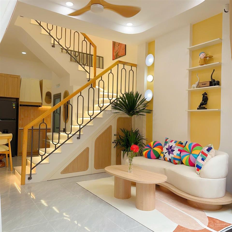 Hẻm 4 mét, nhà không lộ giới, 20mét ra hẻm xe hơi  p.10 quang trung gò vấp  32m2  chỉ 5.39 tỷ tl
