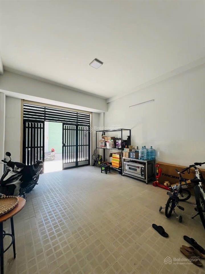 Chủ giảm thêm 50 triệu bán nhanh trong tuần
bán gấp căn nhà đường hưng long, xã qui đức  shr