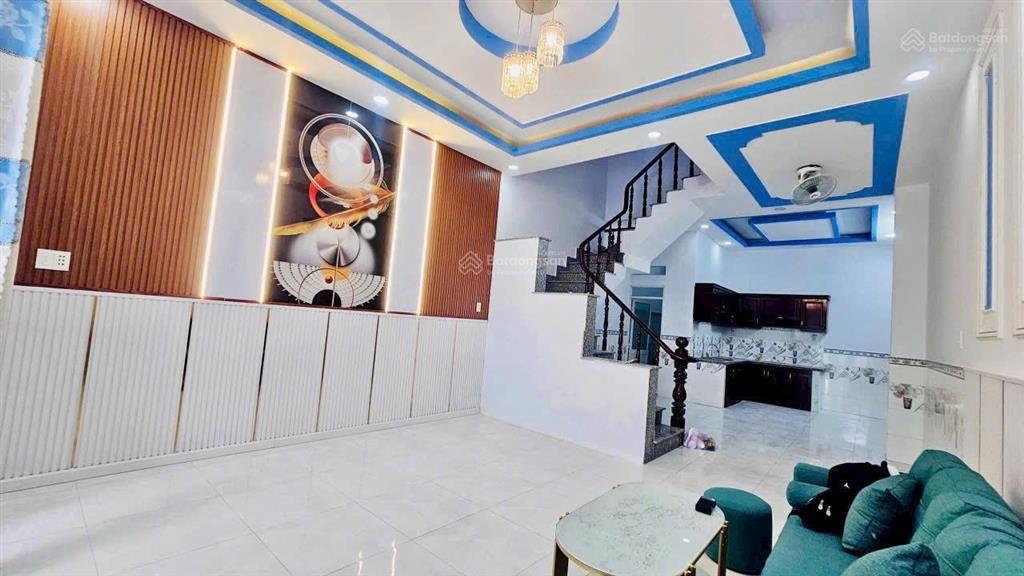 Bán nhà đẹp đường nguyễn duy  q8  shr