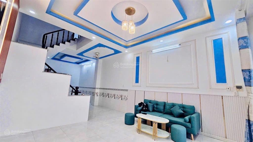 Bán nhà đẹp đường nguyễn duy  q8  shr