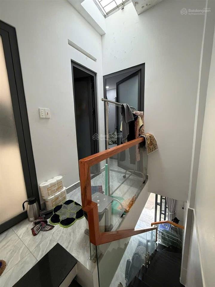 Bán nhà đẹp q. 8  đường nguyễn duy  shr