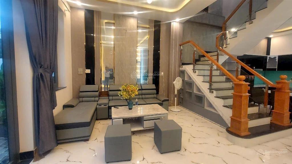 Bán gấp xoay vốn trả nợ ngân hàng căn nhà mặt tiền hưng nhơn ra vòng xoay an lạc 300m