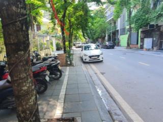 Bán nhà mặt phố liễu giai 170m2, kinh doanh văn phòng, vỉa hè rộng, 2 mặt tiền, giá 57tỷ