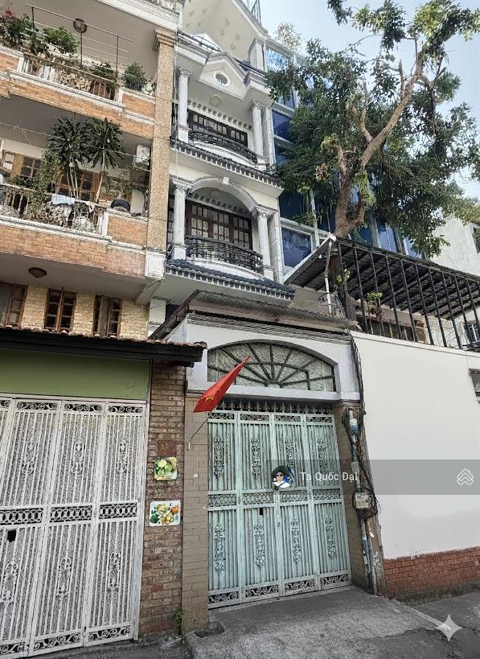 Quận 1  mt đinh công tráng  58m2  23.5 tỷ  4 tầng  thang máy  gần chợ tân định