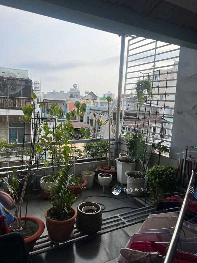 Phú nhuận  mt huỳnh văn bánh  62.5m2  20.9 tỷ  4 tầng  6pn  kinh doanh đỉnh