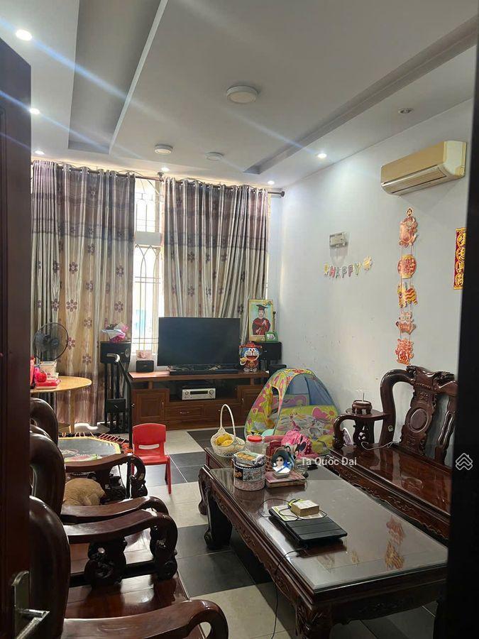 Phú nhuận  mt huỳnh văn bánh  62.5m2  20.9 tỷ  4 tầng  6pn  kinh doanh đỉnh