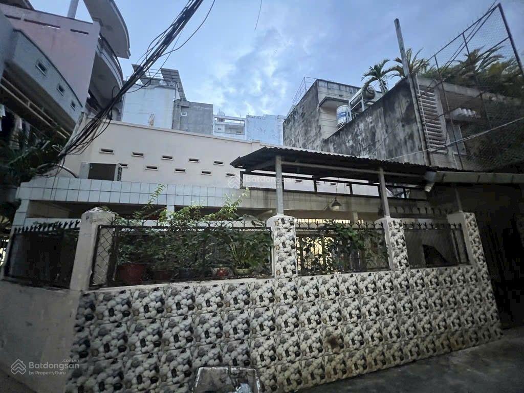 Chiều ngang 10m quá hiếm hxh cầm bá thước ngay phùng văn cung thông phan xích long, phan đăng lưu