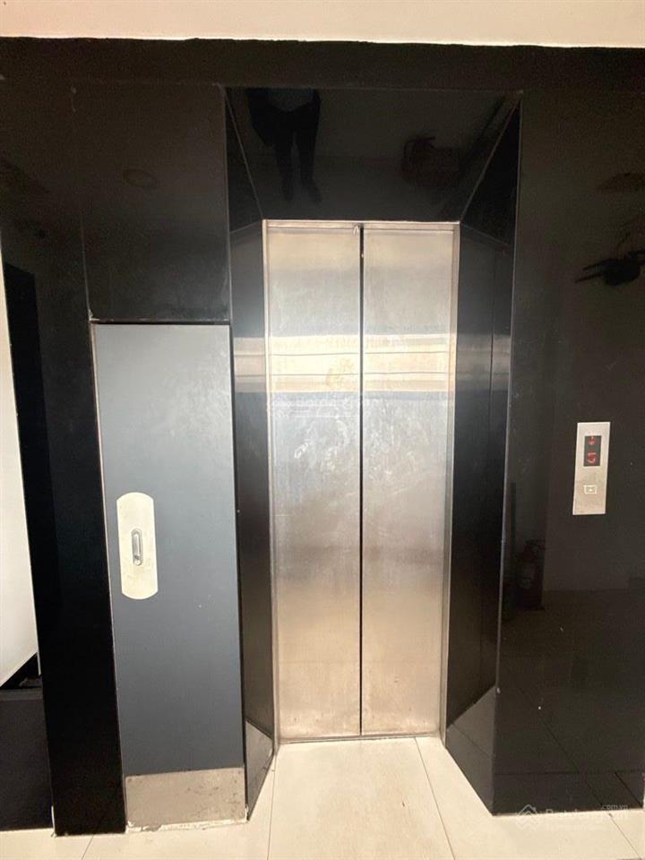 Chdv 100m2 6tầng thang máy 13 phòng  gần mặt tiền hoàng hoa thám gần bệnh viện gia định