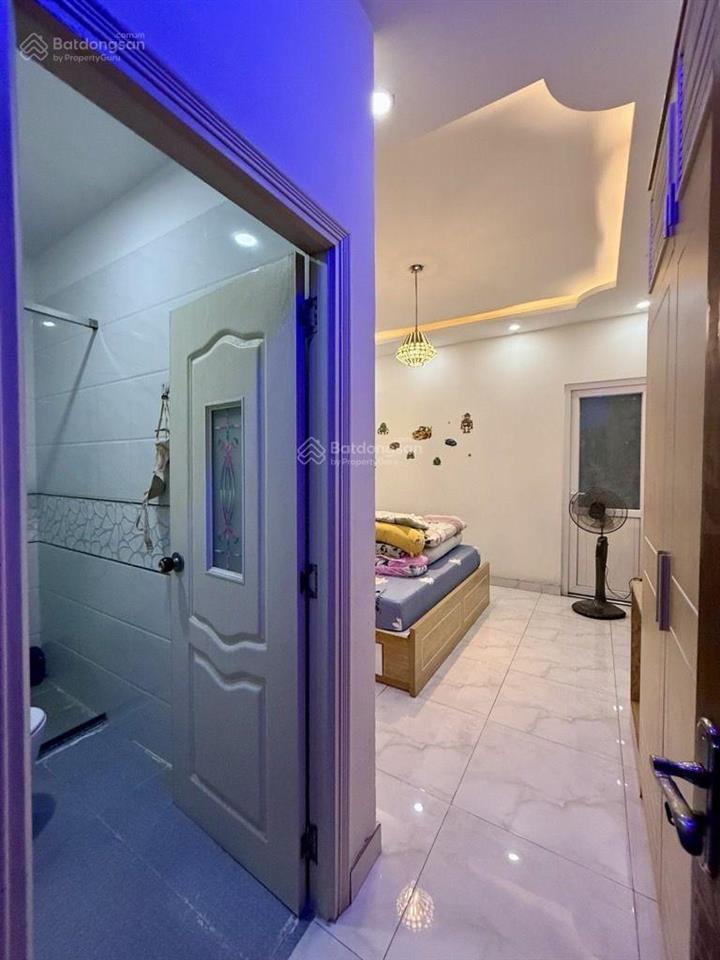 Chdv 100m2 6tầng thang máy 13 phòng  gần mặt tiền hoàng hoa thám gần bệnh viện gia định