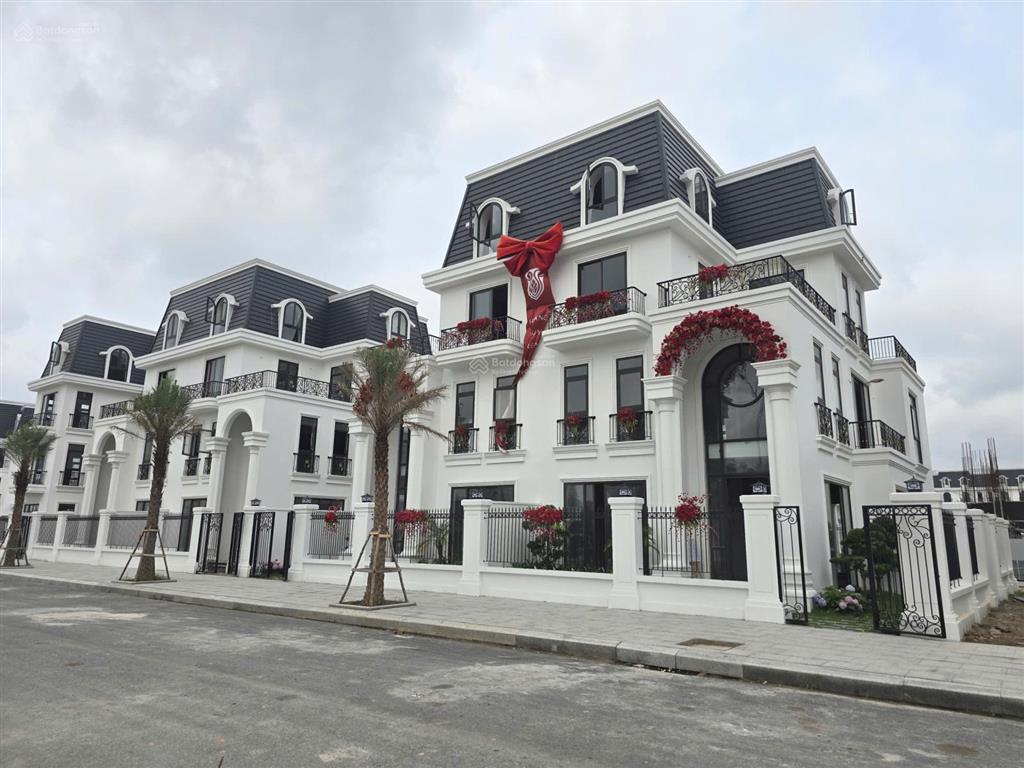 Sở hữu ngay căn áp xẻ khe view công viên quỹ ngoại giao giá tốt nhất hiện nay 0386 011 ***