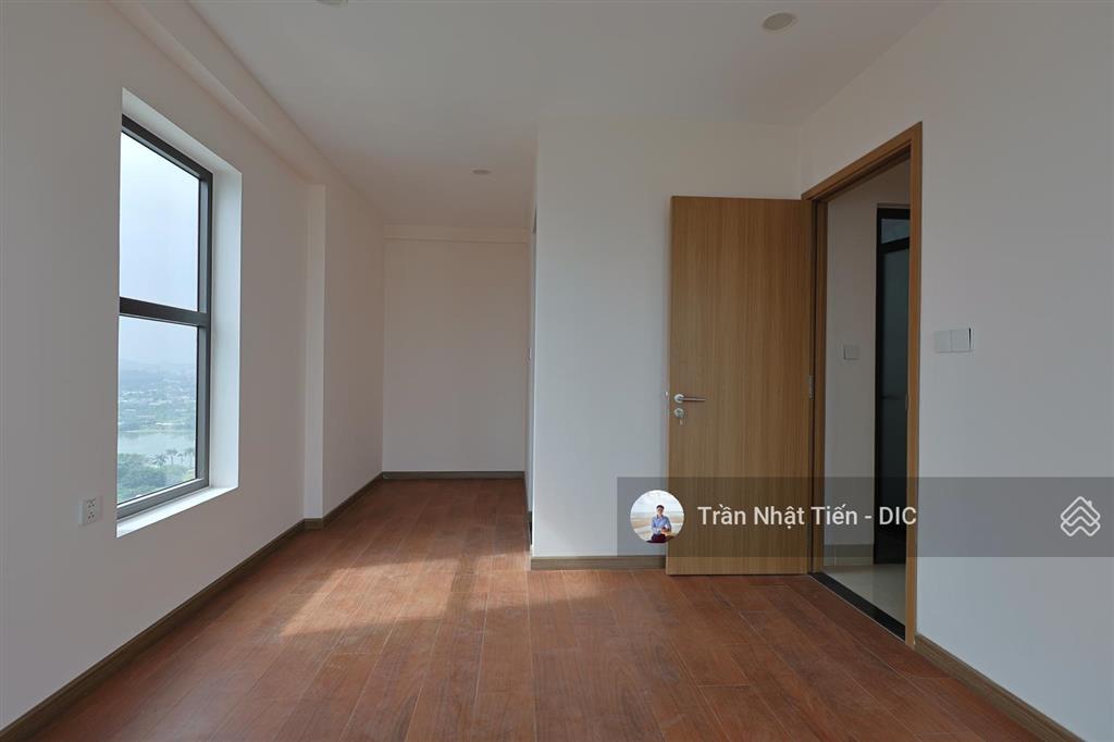 Bán căn hộ góc 103m², 3pn, centre point, tầng cao, căn góc, view đẹp