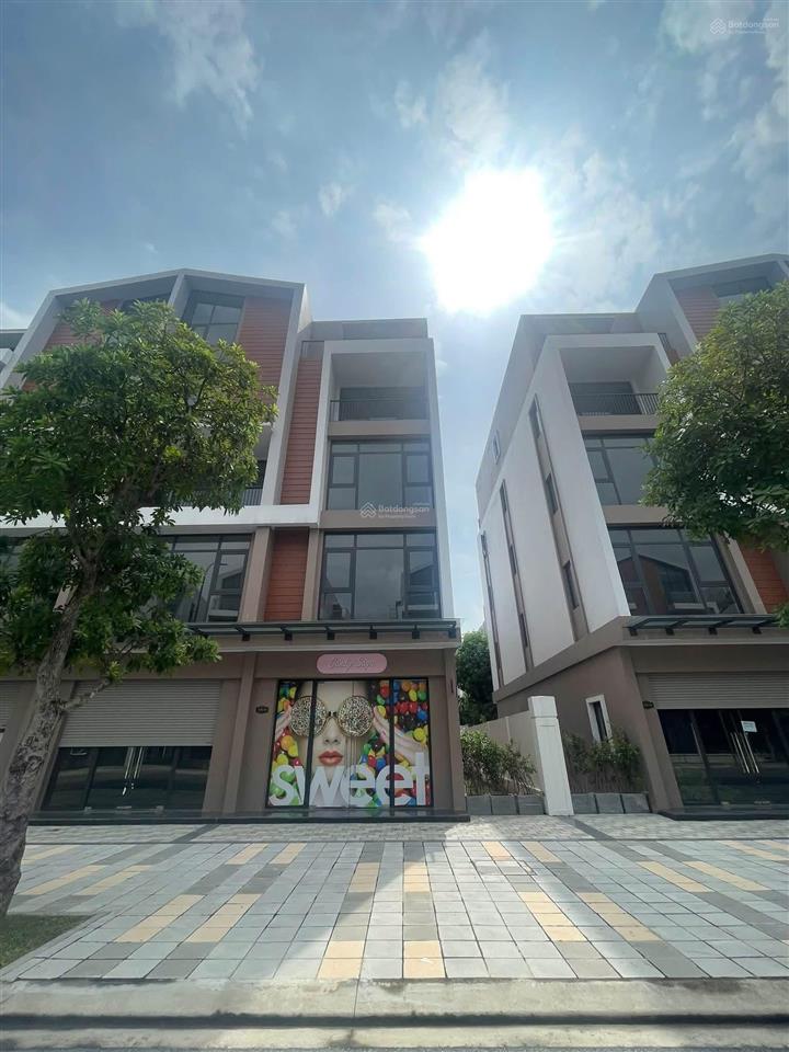 Xẻ khe ánh dương 6, dt 140m2, áp voucher chỉ 11 tỷ