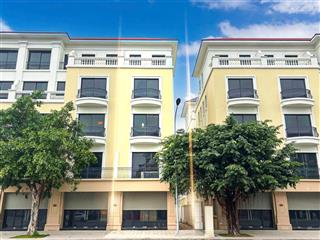 Xẻ khe đường đại dương 30m, áp voucher còn 11 tỷ.