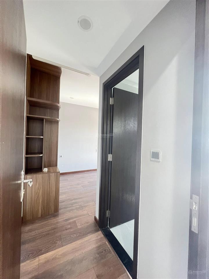 Bán căn hộ 2pn 2wc tại tản đà court 84m2, 2 tỷ 410 triệu.