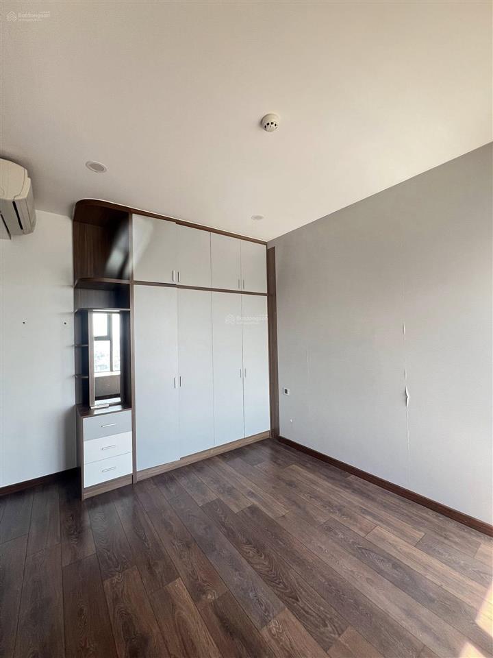Bán căn hộ 2pn 2wc tại tản đà court 84m2, 2 tỷ 410 triệu.